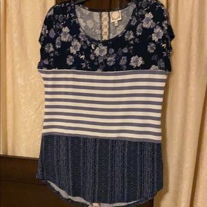 Shirt. Never been worn.